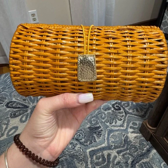 Lilly Pulitzer Wicker Sunglass Case NWT - Picture 3 of 9